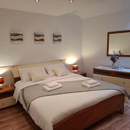 Ap Downtown Apartment Rovinj Bagian luar foto