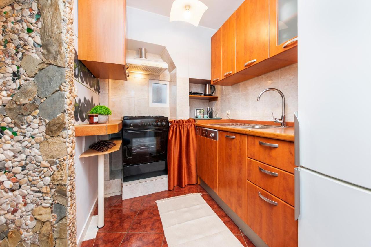 Ap Downtown Apartment Rovinj Bagian luar foto