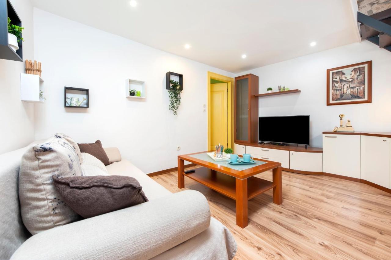 Ap Downtown Apartment Rovinj Bagian luar foto