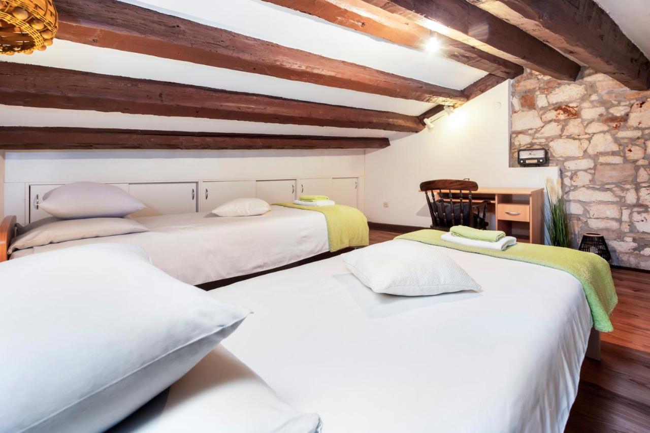 Ap Downtown Apartment Rovinj Bagian luar foto