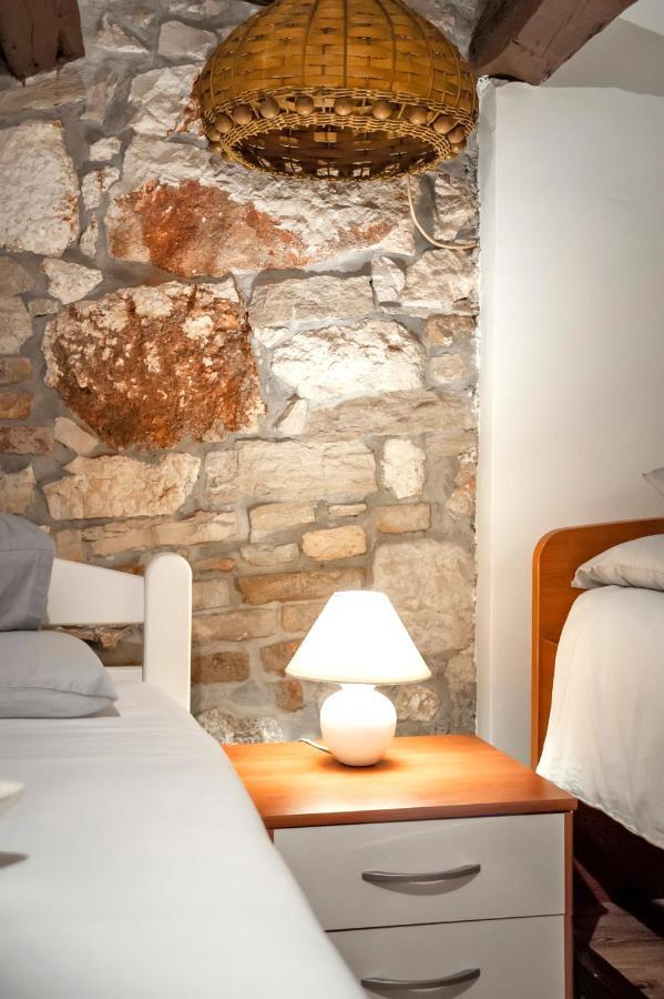 Ap Downtown Apartment Rovinj Bagian luar foto
